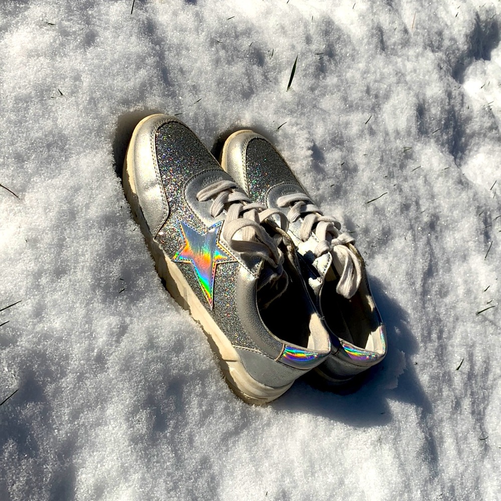 Girls American Eagle Silver Shoes